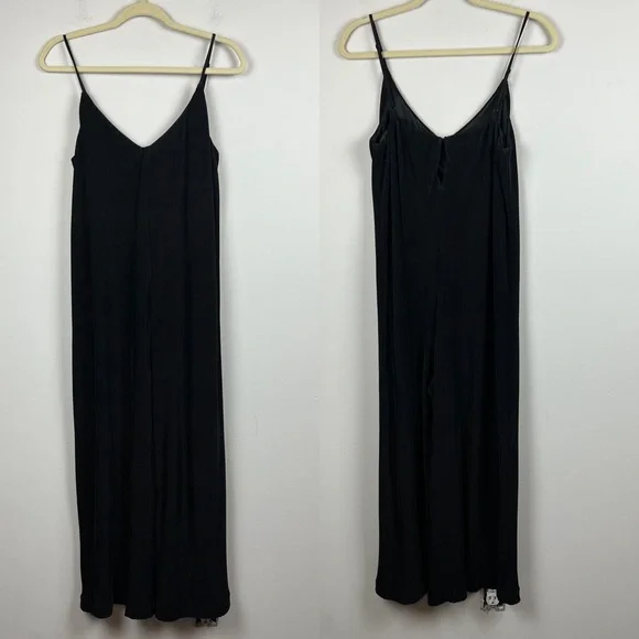 Third Form Pawa Pleated Jumpsuit in Black Size Medium - Picture 4 of 9